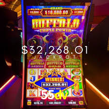 A Ascensão dos Esportes Eletrônicos: Um Novo Paradigma no Entretenimento